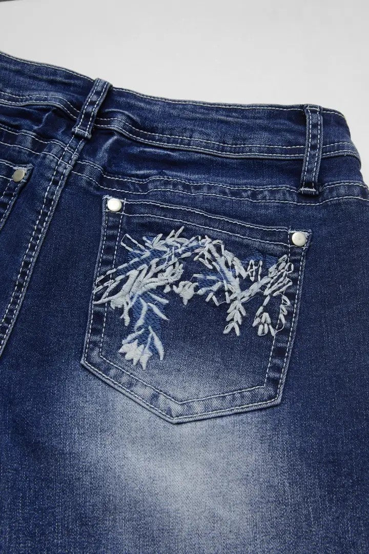 Athleisure Style Skinny Jeans For Women, Mid-Rise Pull-On Denim With A Sporty Drawstring Waist, Butt-Lifting Dark Wash Jeggings