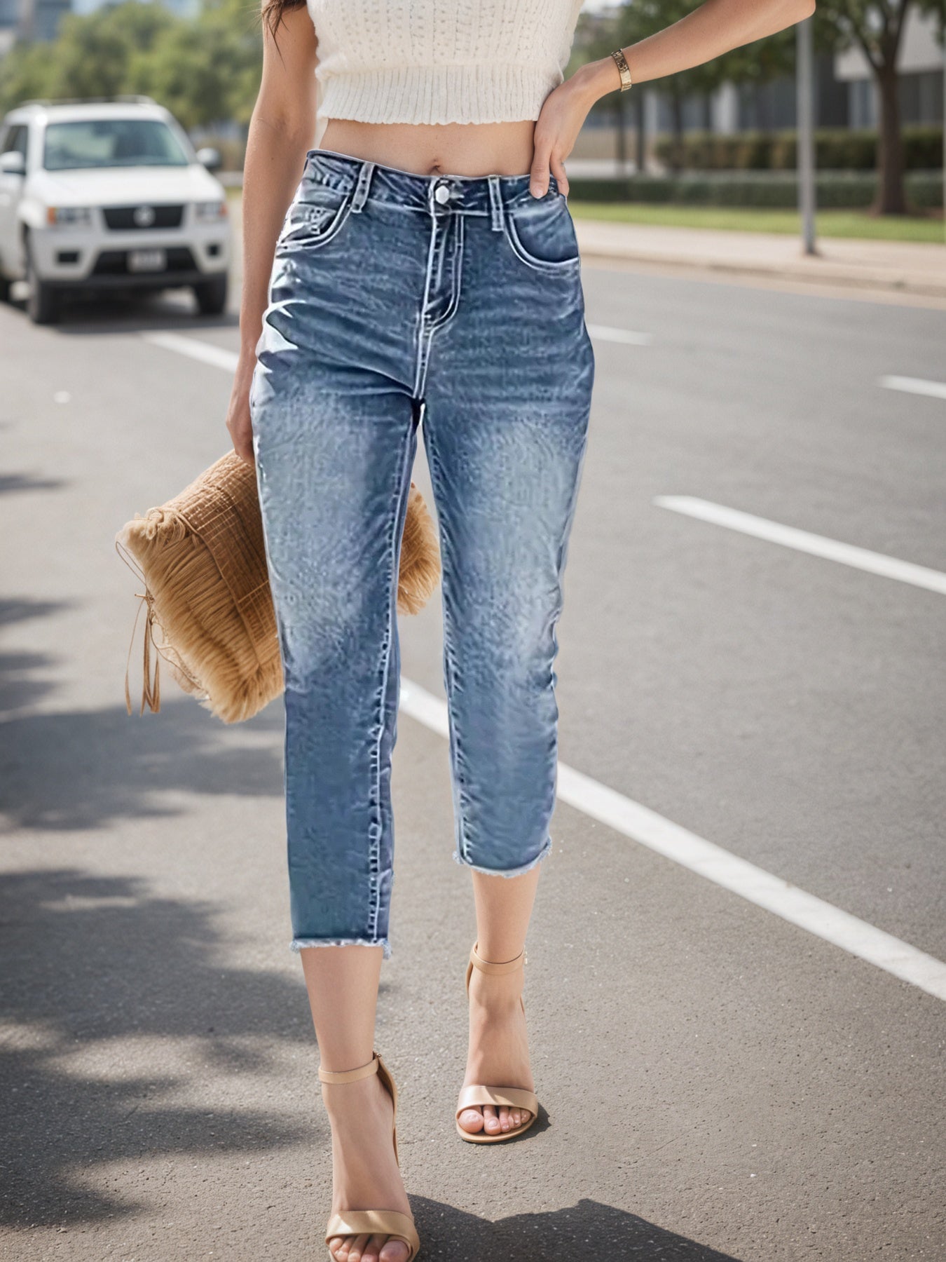 2025 Women's Denim Pants, Fringed Hems, Built-in Zipper Closure Straight Leg Jeans, Women's Cropped Jeans
